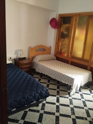 Aupa lumbreiras. Alquilo piso completo- habitacion