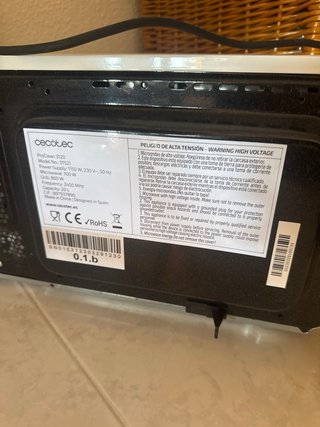 Microondas Cecotec ProClean 3120 sin usar.