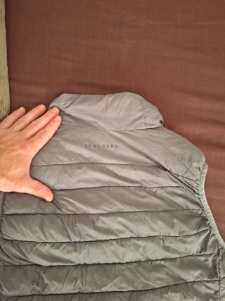 Chaleco acolchado Scalpers gris