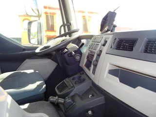 Volvo FL 260-CAMIONES CISTERNAS