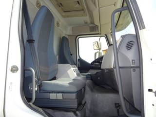 Volvo FL 260-CAMIONES CISTERNAS