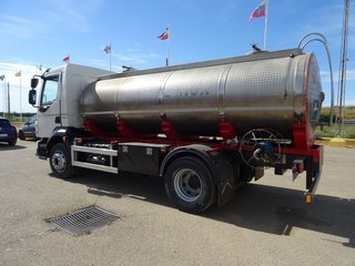 Volvo FL 260-CAMIONES CISTERNAS
