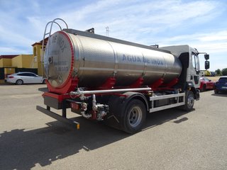 Volvo FL 260-CAMIONES CISTERNAS