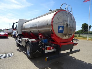 Volvo FL 260-CAMIONES CISTERNAS