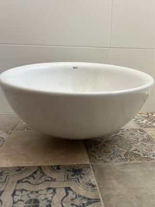 Lavabo sobre encimera Roca