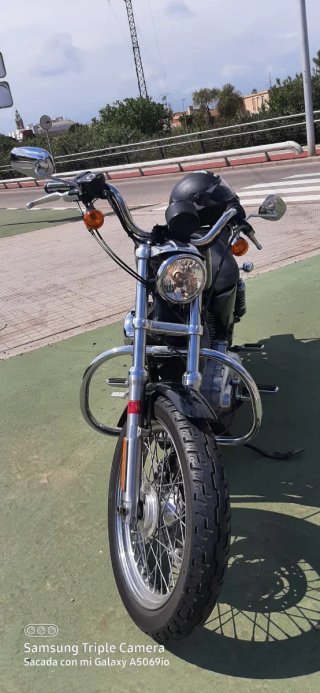 Harley-Davidson Sportster Negra