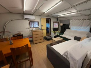 Vendo caravana fija en camping la Masia en Blanes