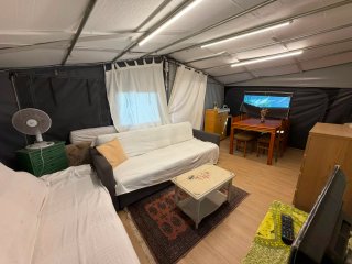 Vendo caravana fija en camping la Masia en Blanes