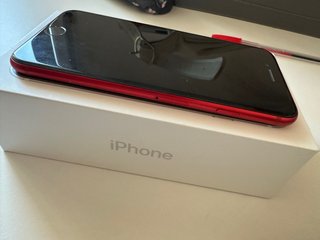 iPhone SE 2020 (PRODUCT) RED