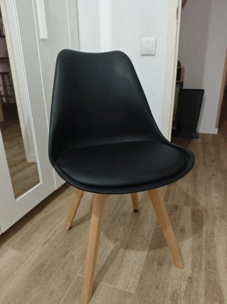 Escritorio madera y silla