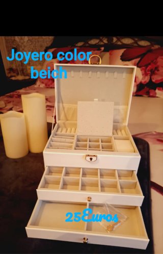 Joyero polipiel beige con cajones