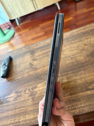 Tablet Samsung con custodia e tastiera