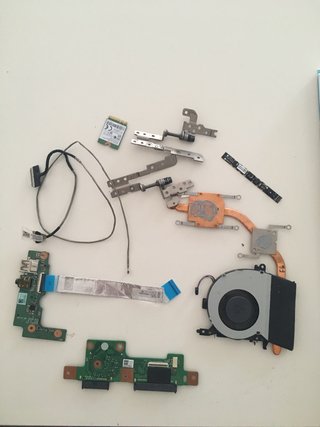 asus F556U despeice