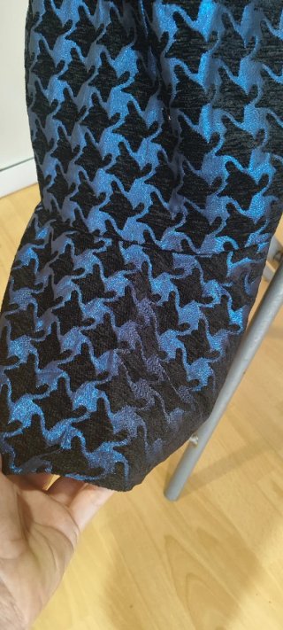 Vestido Minueto Pata de Gallo Eléctrico Talla L
