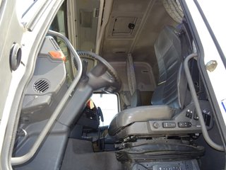 Volvo FH 440-CAMIONES CISTERNAS