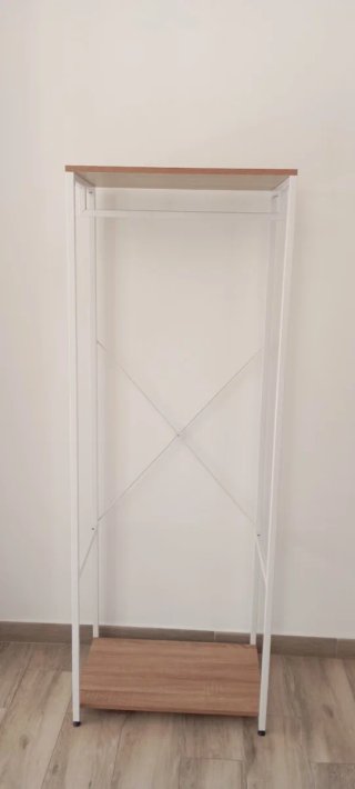 Estantería Metálica y Madera