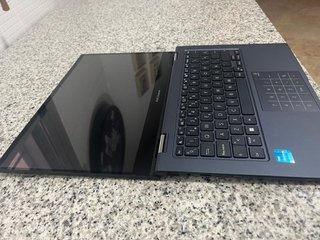 Portátil ASUS VivoBook Go 14 Flip TP1400KA