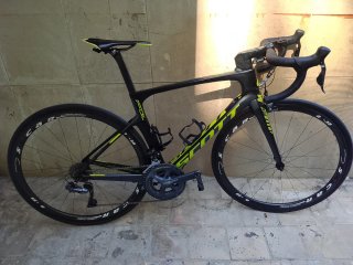 Bicicleta de carretera Scott FOIL ultregra electr