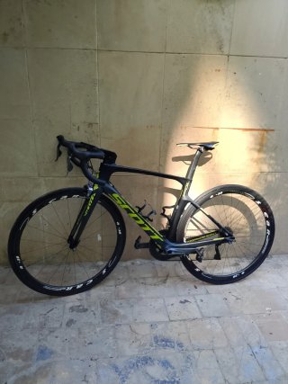 Bicicleta de carretera Scott FOIL ultregra electr
