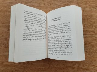Historia de Dos Ciudades de Ediciones Letra Grande