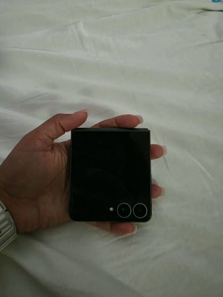 Samsung Galaxy Z Flip 8 5G Nero Nuovo
