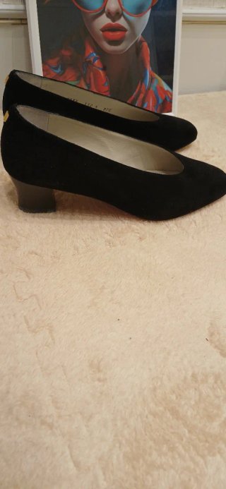 Zapatos de tacón negros para mujer