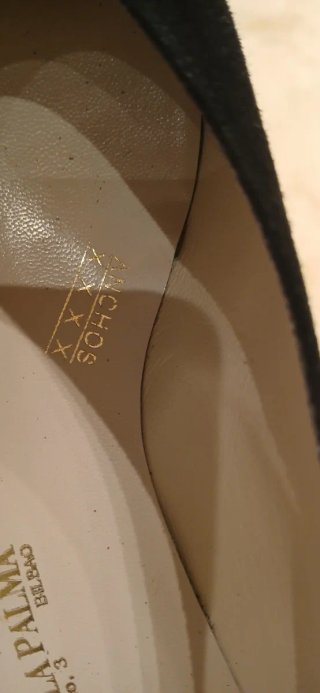 Zapatos de tacón negros para mujer