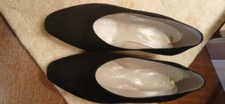 Zapatos de tacón negros para mujer