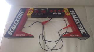 Scalextric Cuenta Vueltas y Semáforo EVO 1