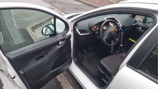 Peugeot 207 2012