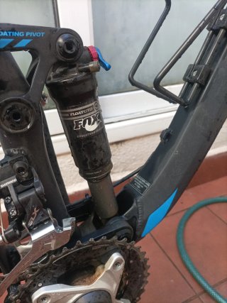 Bicicleta Giant Trance 2016
