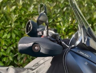 Manoplas Tucanourbano R369X. XMAX 300 2019 y otras