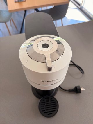 Cafetera Nespresso Vertuo Blanca