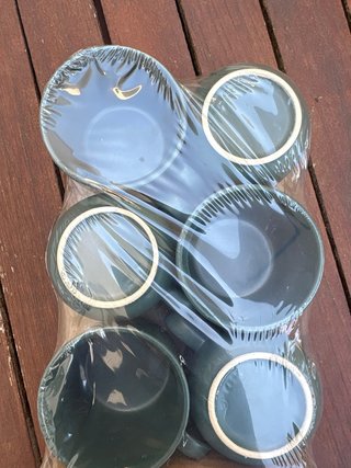 Juego de 6 tazas y platos de cerámica