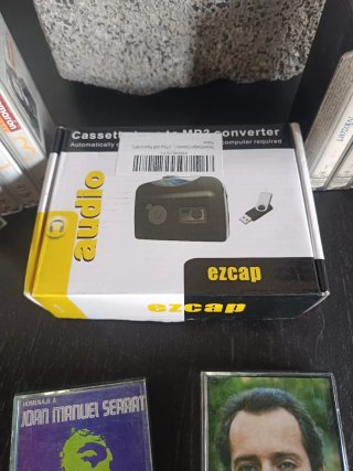 Lote 14 Cintas Cassette + Reproductor