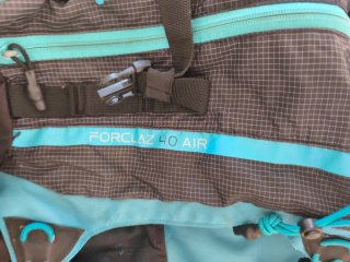 Mochila senderismo azul y negra forclax 40 air