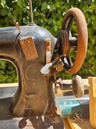 Máquina de coser Wertheim "Remendona"