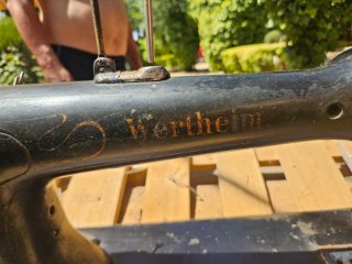 Máquina de coser Wertheim "Remendona"
