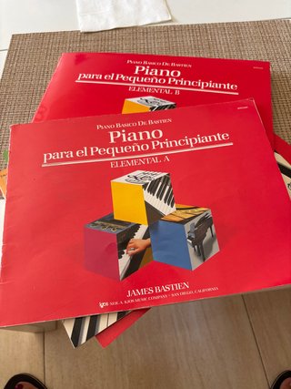 Piano para el Pequeño Principiante A y B