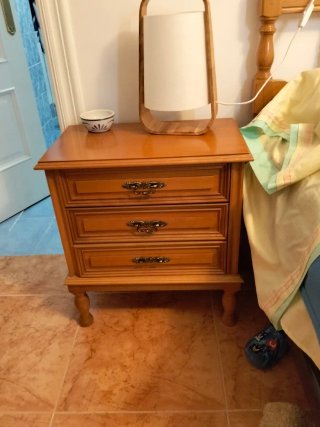 Dormitorio madera castaño