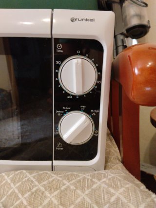 Microondas blanco