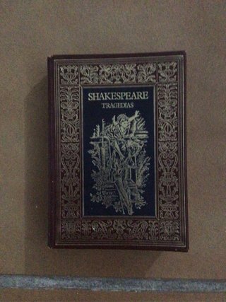 Libro Tragedias. Shakespeare