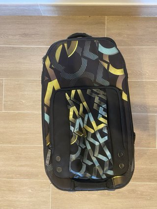 Maleta Oakley con ruedas