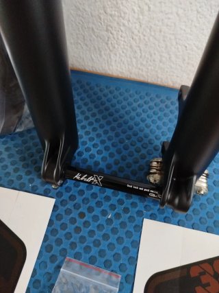 Horquilla Fox 38 Grip Performance Negra