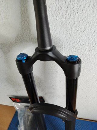 Horquilla Fox 38 Grip Performance Negra