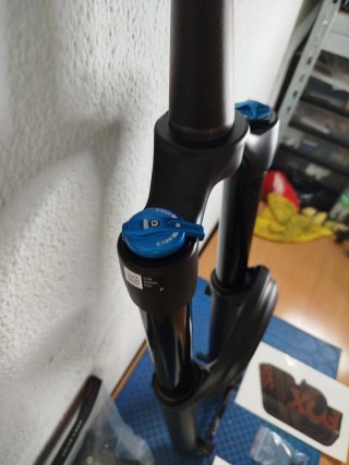 Horquilla Fox 38 Grip Performance Negra