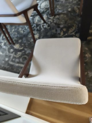 Sillas comedor nogal y tela beige