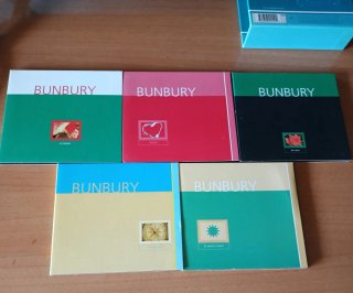 Bunbury Caja 5 CD Singles 1999 + DVD + 3 Entradas