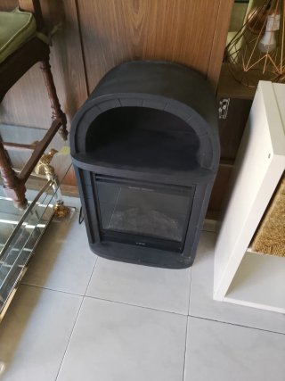Chimenea eléctrica negra