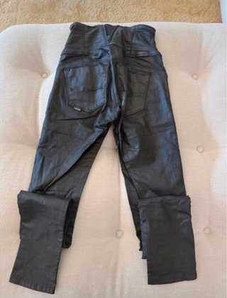 Pantalón Salsa Efecto Piel Negro Talla 28